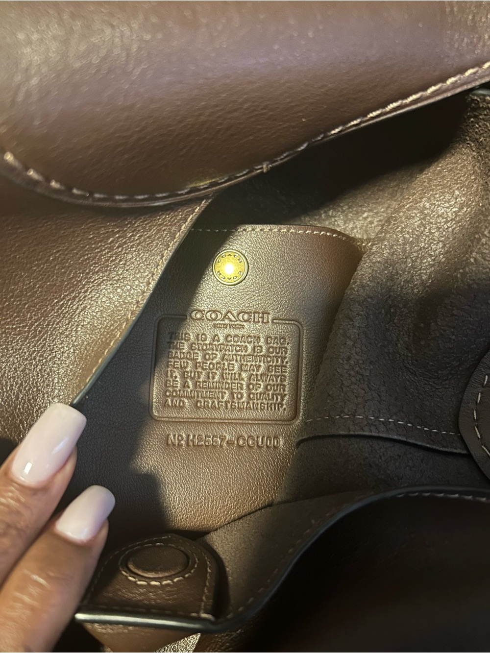 Coach Brown Leather Hobo Shoulder Bag with Gold Logo - Picture 4 of 5